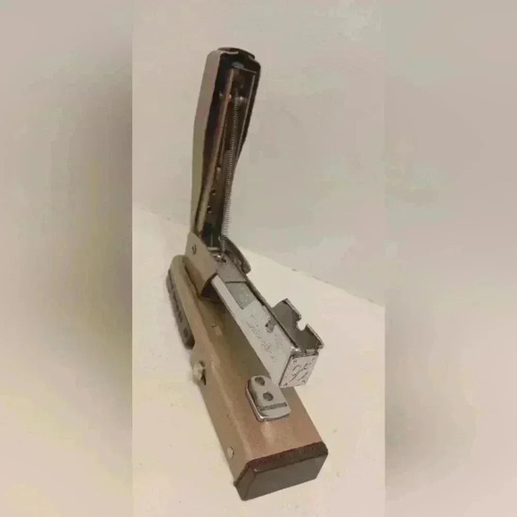 Vintage Swingline 95  Solid Stapler - Picture 7 of 10